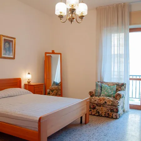 Apartamento Guesthost - Comfy Near The Sea *
