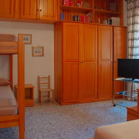 Apartment Guesthost - Comfy Near The Sea *