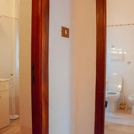 Guesthost - Comfy Near The Sea Apartman *
